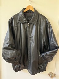 Bill Blass Leather Coat , Mens Size Large, Has A Small Tear See Pictures.