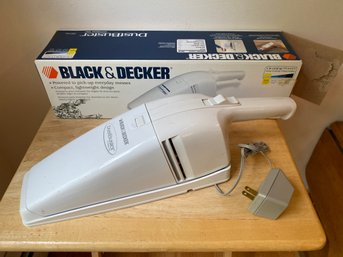 Black And Decker Dust Buster Vacuum Rechargeable Cordless Vac