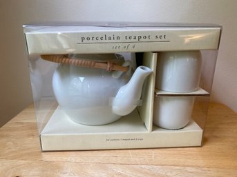 New Vintage Pier 1 Imports Tea Pot And 4 Cups