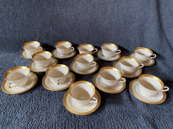 Wow Coffee 13 Cups And 12 Saucers Old Ivory And Gold Made In The USA Bracelet Syracuse China OP Co Perfect