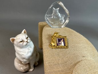 Cat Themed Lot: Royal Doulton Figure, Swedish N Bro Signed Glass, Pin Photo Frame