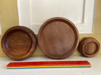 Lot 1 - Local Artist Signed Handmade Lathe Turned Walnut Hardwood Trinket Dish 3 Beautiful Pieces