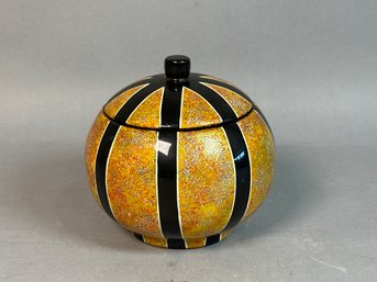 Pretty Lacquer Lidded Bowl With Glitter Finish