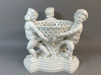 Beautiful Porcelain Cherub Centerpiece