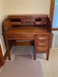 Roll Top Oak Desk 42Wx32Dx43H 2 Pieces Top Comes Of