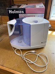 Holmes Warm Mist Humidifier HM5600 In Original Box