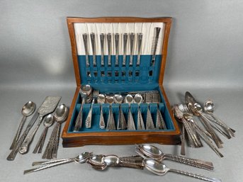 Beautiful Vintage FB Rogers &  WM Rogers Silver Plate Flatware With Wooden Box