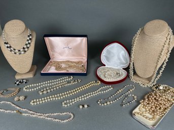 Large Assortment Of Vintage Pearls