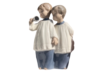 Lladro NAO #1072 'choir Boys' Porcelain Figurine - BOXED & Mint Condition!