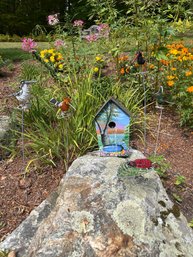 Garden Decor Beaded Birds With Copper Roof Birdhouse