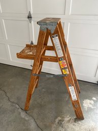 Folding Wood 4ft Ladder Good Solid