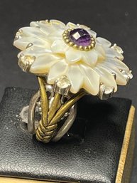 Beautiful Sterling Silver Mother Of Pearl Amethyst Floral Form Ring Size