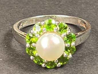 Sterling Silver Peridot Large Cultured Pearl Ladies Ring Size 9