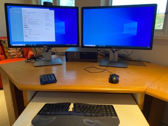 Dual Screen Dell PC D08S Processori5 Optiplex 3020 Itel Window Ls 10 Pro 500GB Harddrive 2 Dell 23in Monitors