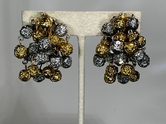 Pie Fine Signed Castle Cliff Gold And Siver Tone Clip Earrings