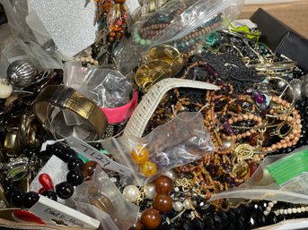 Lot F Very Large Lot Of Wearable Costume Jewelry Pieces