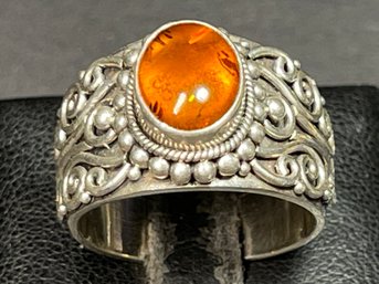 Fine Sterling Silver Ladies Ring W Genuine Amber Stone Size 8.5