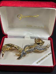 Fine Gold Tone Rhinestone And Pearl Squirrel Brooch Giovanni