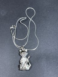 Silver Tone Necklace W Rhinestone Seated Cat Pendant