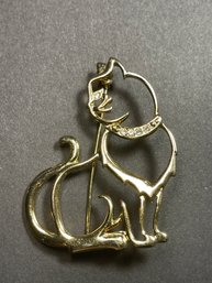 Gold Tone Seated Cat Brooch Rhinestones