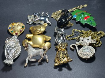 Lot Of 10 Vintage Mostly AnimalBrooches Cats Dogs