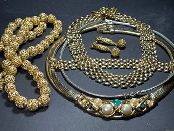 Lot 6 Pieces Vintage 1980s Jewelry Necklaces Bracelet Earrings