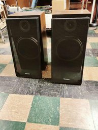 Pair Of Technics Speakers - Model SB-L31