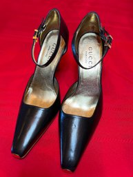 Gucci Black Leather Shoes Size 6.5B