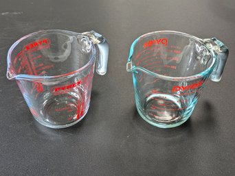 2 Pyrex Glass Measuring Cups