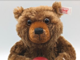 Jonathan Edwards A Steiff Limited Edition Bear