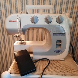 #60 - JANOME Harmony 2049 Sewing Machine In Excellent Working Condition