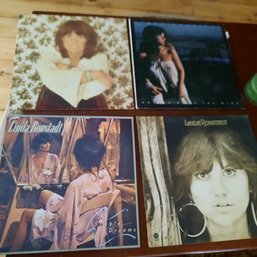 #129 - Lot Of 4 Vintage Linda Ronstadt Record Albums In Excellent Playing Condition.