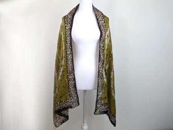 Beautiful Lightweight Shawl