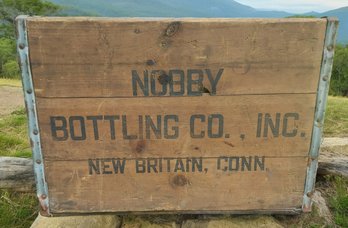 Rare Vintage 1947 Nobby Bottling Company New Britain Ct 12 Bottle Wooden Shipping Crate