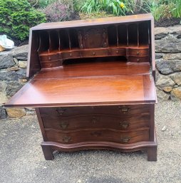 Vintage Maddox Red Mahogany Chippendale Style Serpentine Secretary Desk/Dresser
