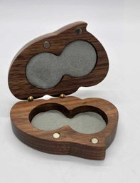 Double Heart-shaped Walnut Jewelry Ring Box