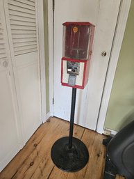#39: Vintage Sturdy Metal Coin Op 25 Cent Candy Machine  Works