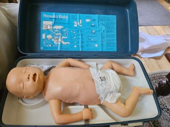 #27 - Resusci Baby Laerdal Medical Training CPR Infant Mannequin Hard Case Rare.