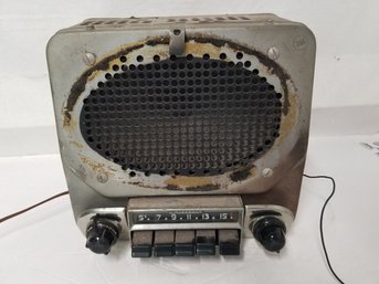 Vintage Pontiac Chieftain Radio