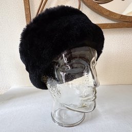 Vintage Searle Blatt Women's Black Suede And Fur Trimmed Hat
