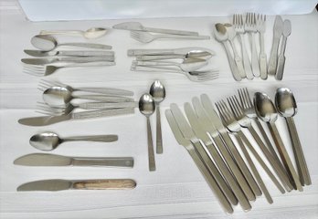 43 Piece Lot Of Vintage Airline Cutlery TEN  Airlines Represented