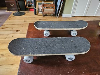 132 - Pair Of Wooden Child's 16' Skateboards In Excellent Working Condition