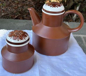 Vtg MCM Wedgwood Midwinter Stonehenge Medallion Teapot & Sugar Bowl Made In England No Issues