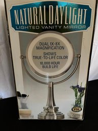 Lighted Makeup Mirror - New