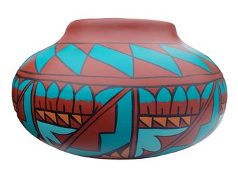 Taos Pueblo Pottery Vase Jeri Samora ' Flower Basket'