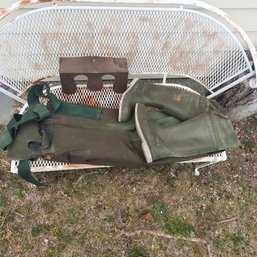 #127 - Pair Of Orvis Women's Size Medium Fly-Fishing Waders With Storage Rack