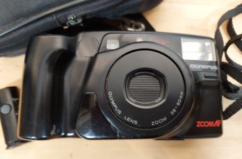 Olympus Infinity Zoom With Case