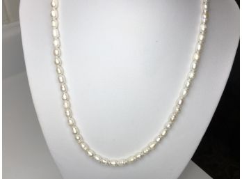 Very Pretty Genuine Cultured Baroque Beehive Pearl 18' Necklace With 925 / Sterling Silver Clasp - Brand New !