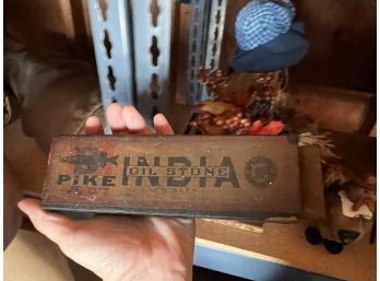 Vintage Pike India Oil Stone In Original Box