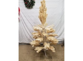 6 Ft Off White Christmas Tree